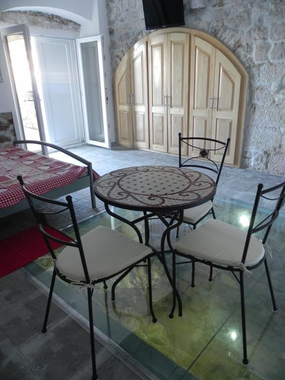Apartments Acalinovic Вис Стая снимка