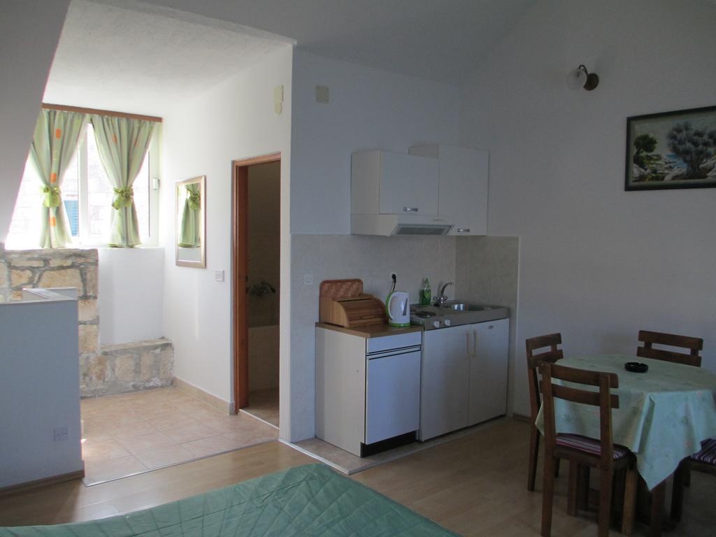 Apartments Acalinovic Вис Стая снимка