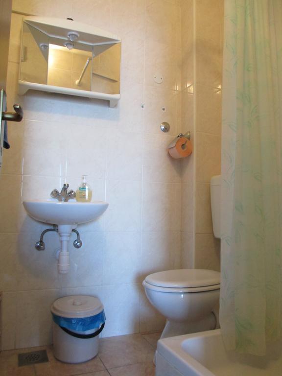 Apartments Acalinovic Вис Стая снимка