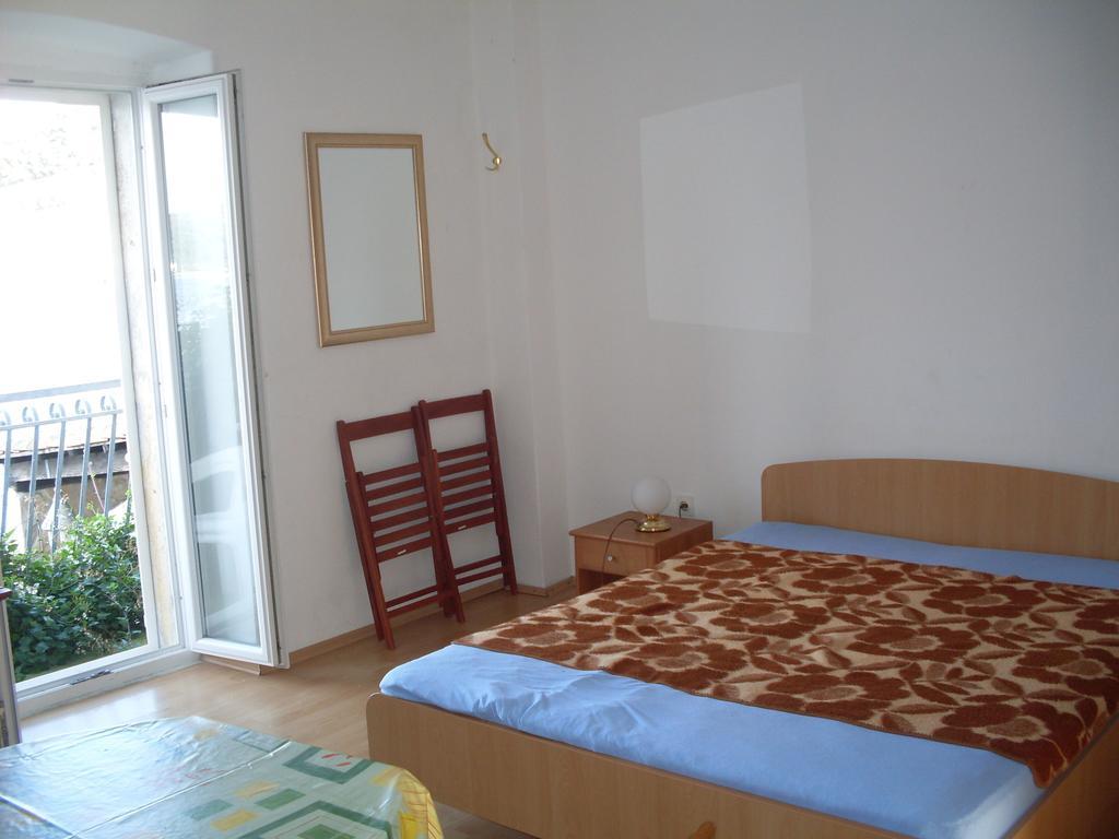 Apartments Acalinovic Вис Стая снимка